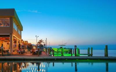 Dry Dock Waterfront Grill on Longboat Key named among ‘100 Most Romantic Restaurants in America’ by Open Table