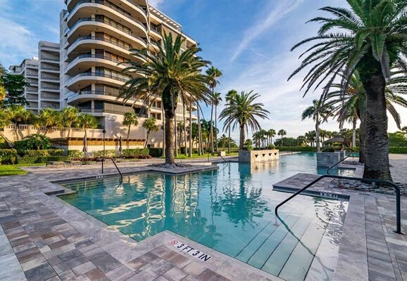 L'Ambiance Resort Style Pool Longboat Key Club