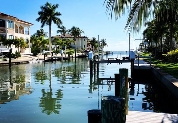 Living the Longboat Key waterfront life