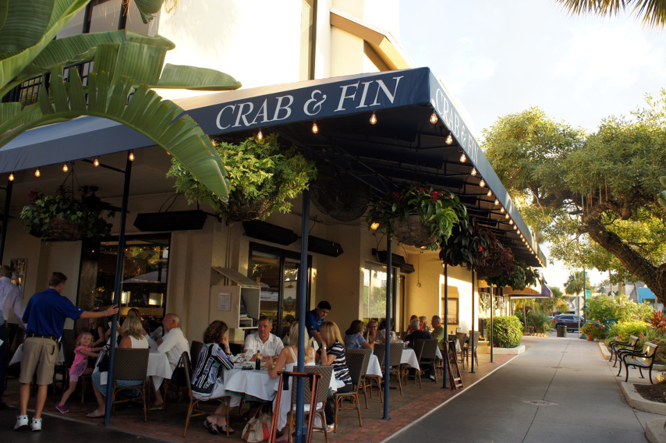 Crab and Fin outside dining experience on St Armands Circle